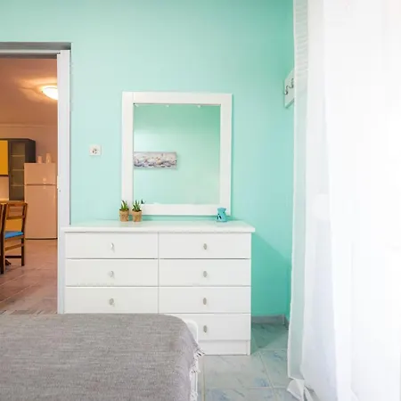 F & B Summer Collection - * Paliouri