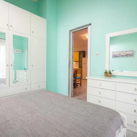 Apartment F & B Summer Collection -