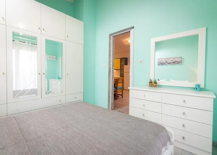 Apartment F & B Summer Collection -